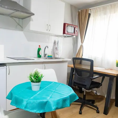 As A Service - Lo Mejor En Centro - Look No Further And Just Book *